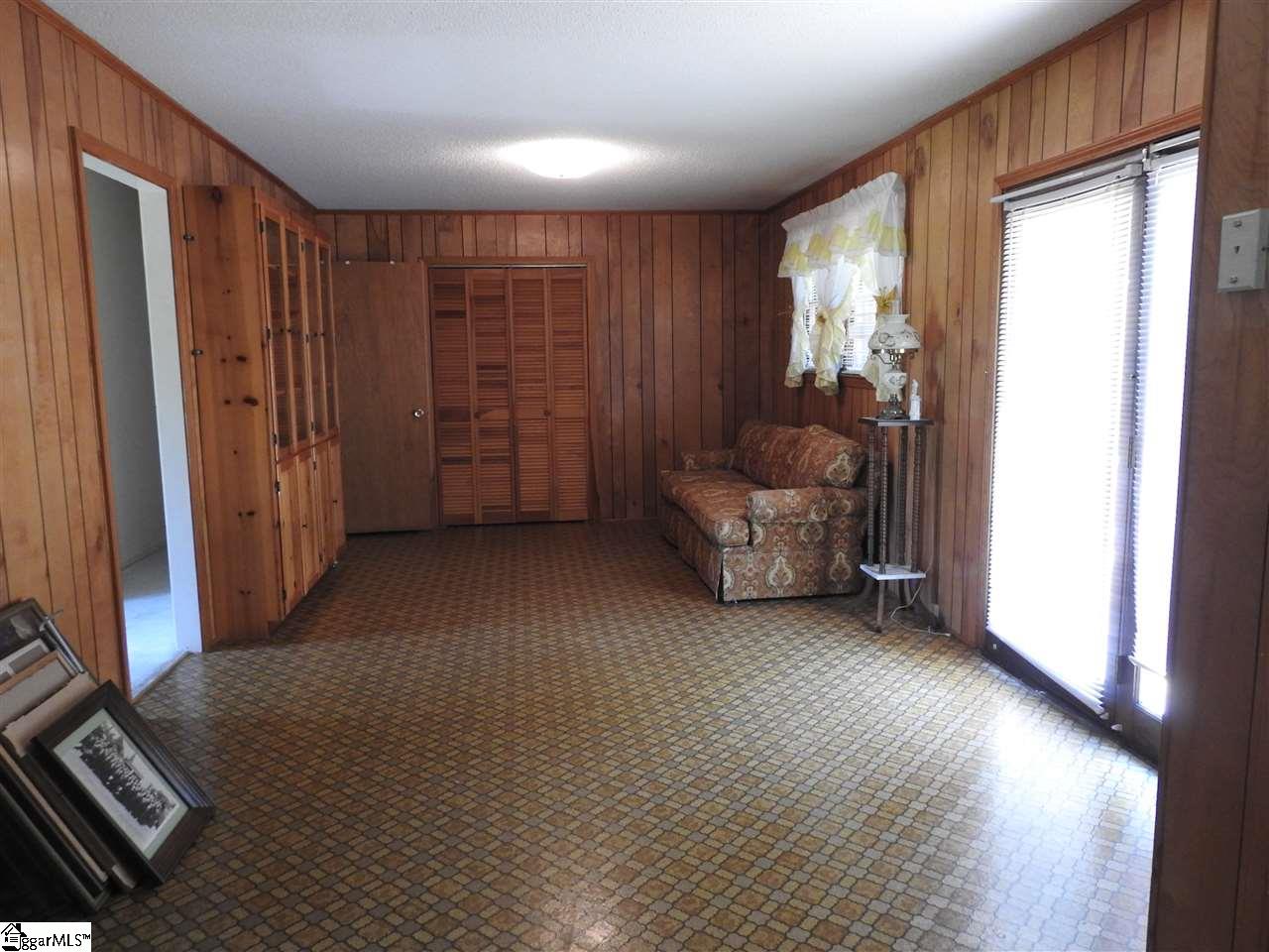 418 Fairview Road Laurens, SC 29360 - Photo 6 of 13 Gallery Image 6