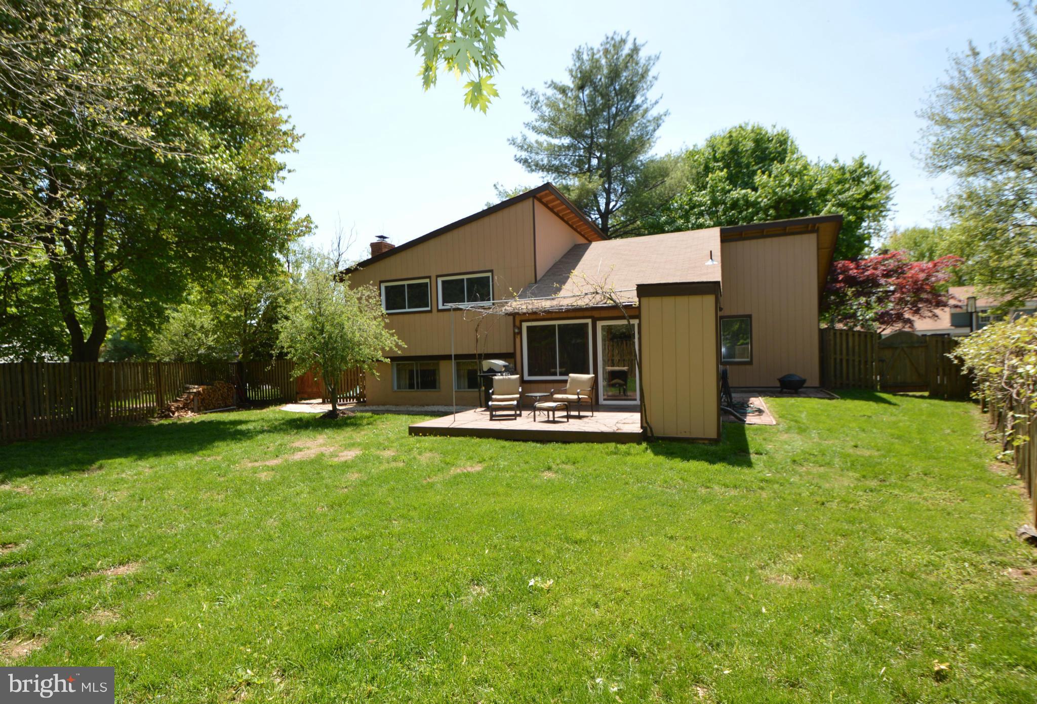 145 South Fox Road Sterling, VA 20164 - Photo 18 of 23 Exterior (Rear)