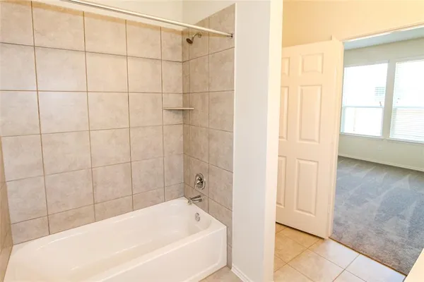 $1,800 | 259 Silktassel Way, Buda, TX 78610