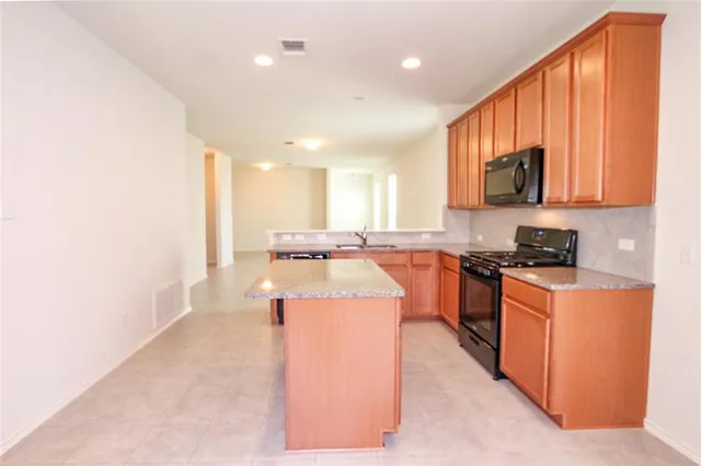 $1,895 | 259 Silktassel Way, Buda, TX 78610