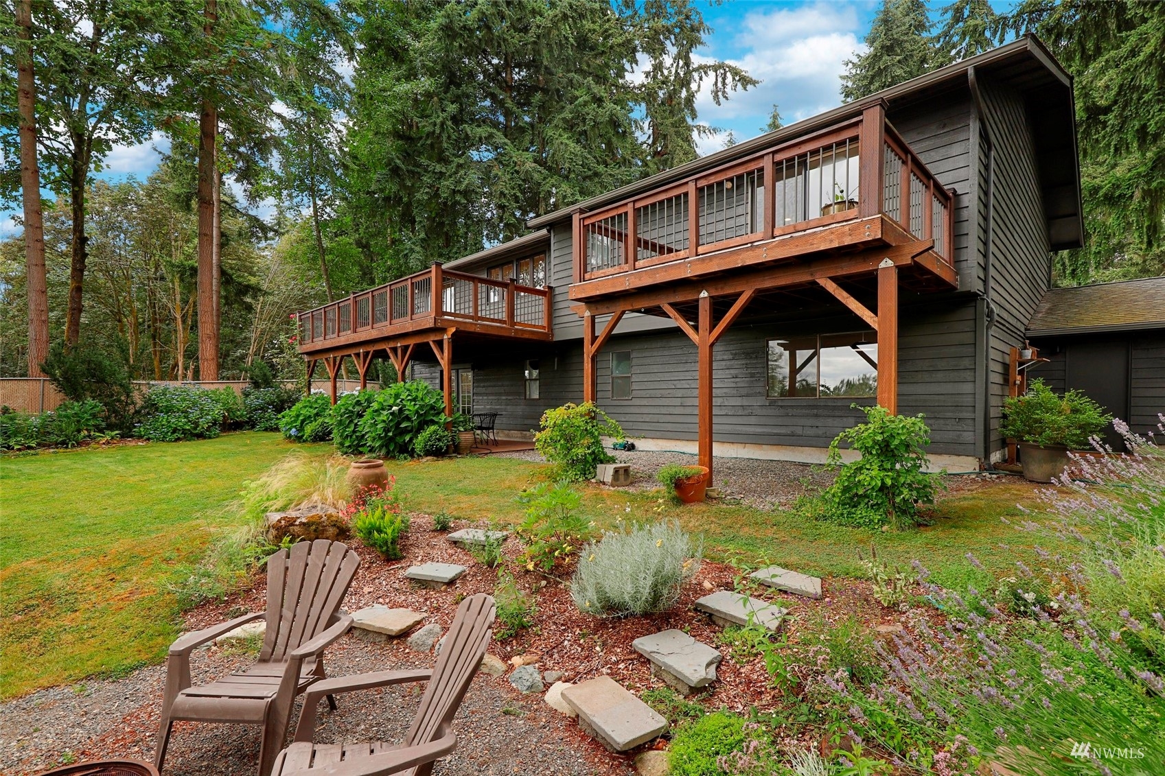 24301 23rd Avenue West Bothell, WA 98021 - Photo 33 of 39 a front view of a house with garden