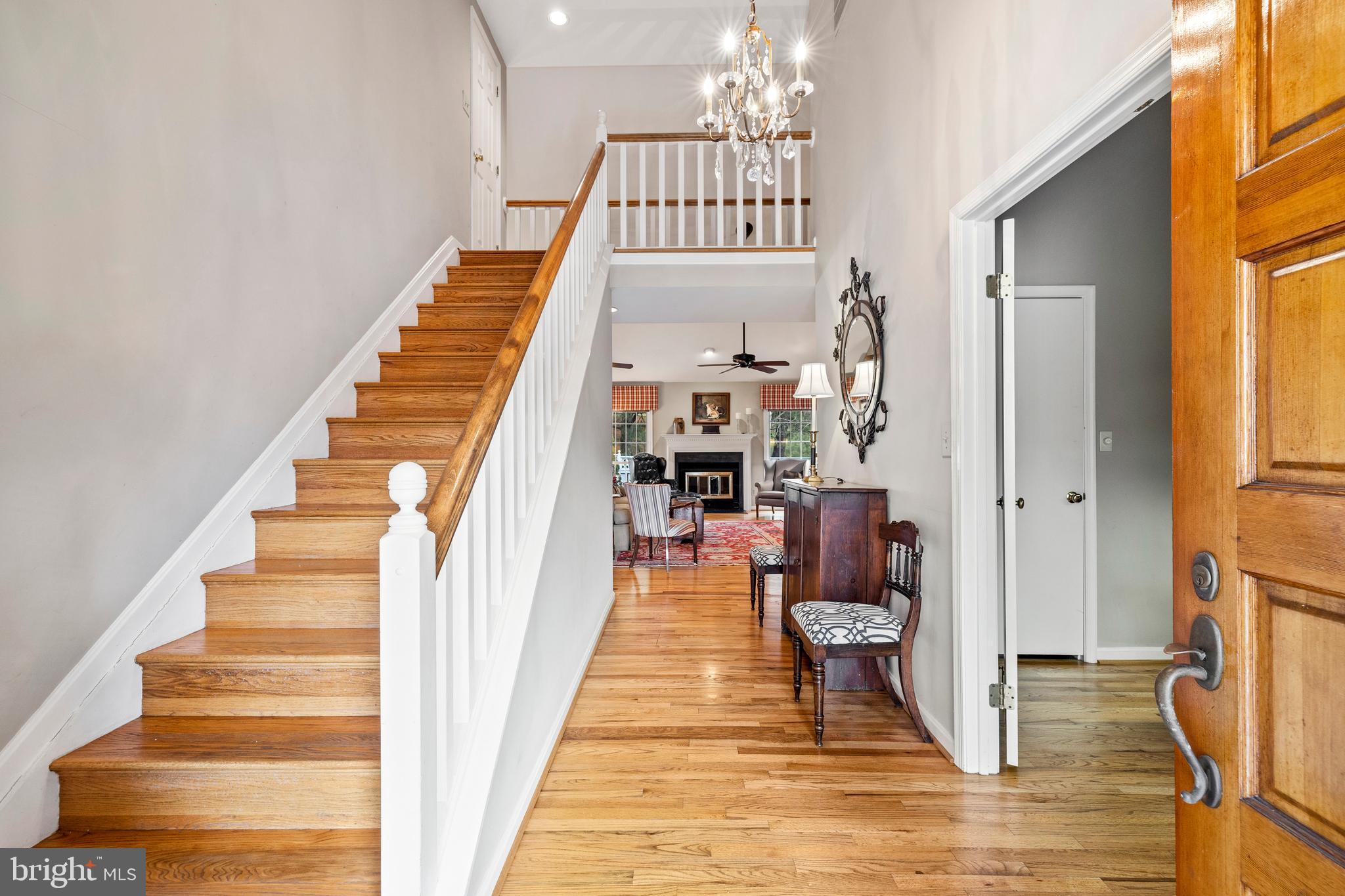 7 Nearfield Road Lutherville-Timonium, MD 21093 - Photo 3 of 35 Foyer