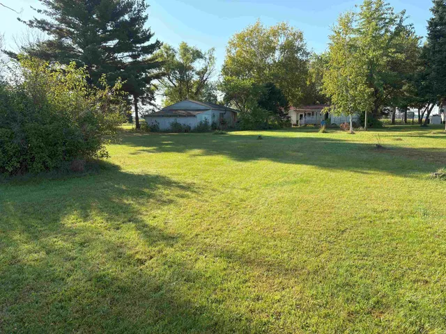 $175,000 | W4462 Old Green Lake Road, Princeton, WI 54968