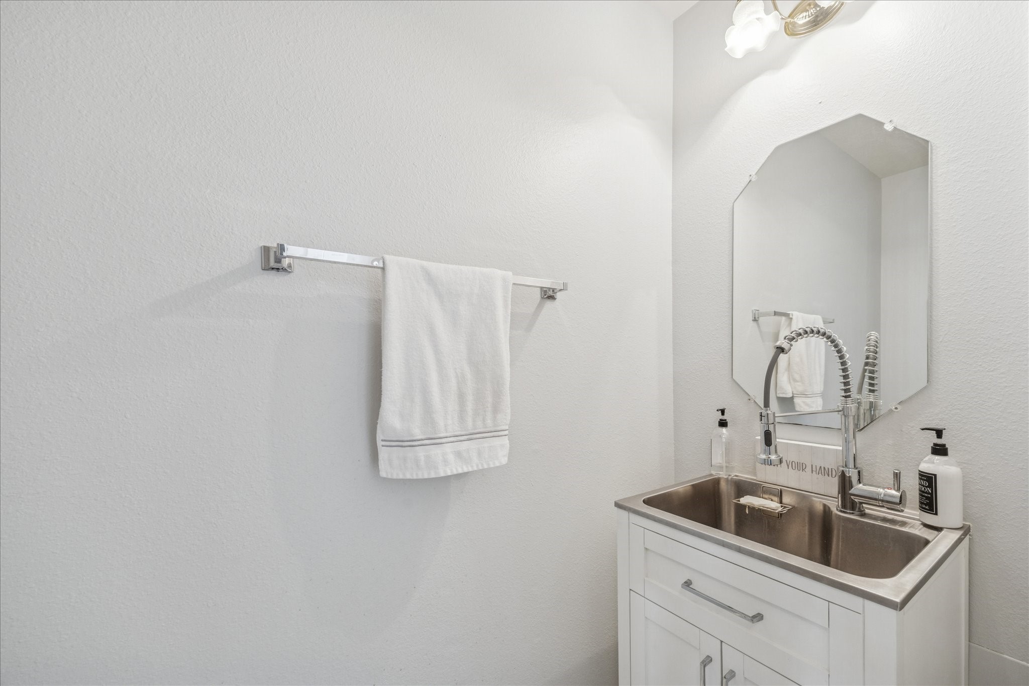 9738 Farrell Drive Houston, TX 77070 - Photo 9 of 21