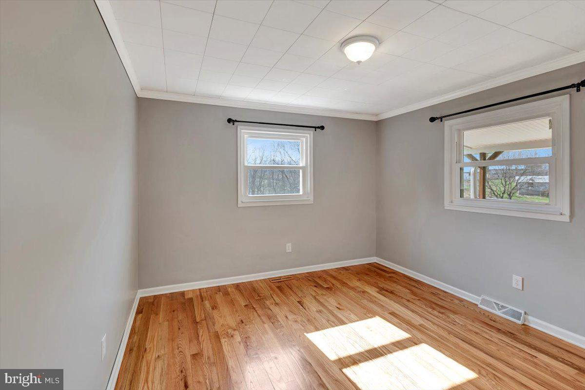 5705 Cabbage Spring Road Mount Airy, MD 21771 - Photo 18 of 37 Gallery Image 18