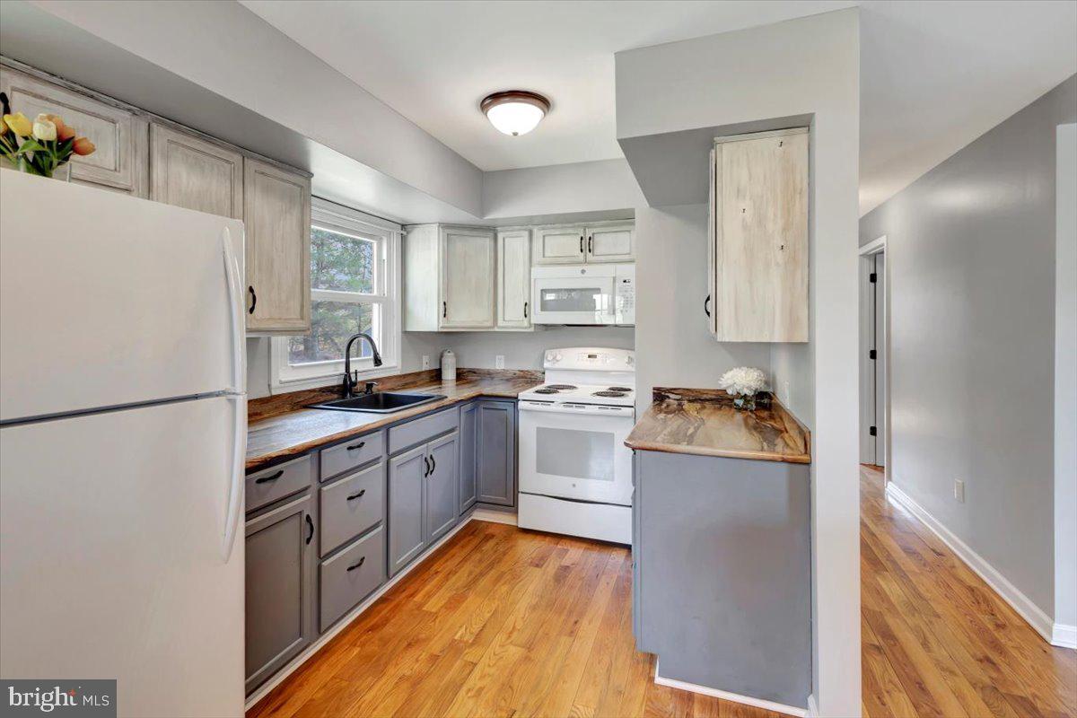 5705 Cabbage Spring Road Mount Airy, MD 21771 - Photo 8 of 37 Gallery Image 8