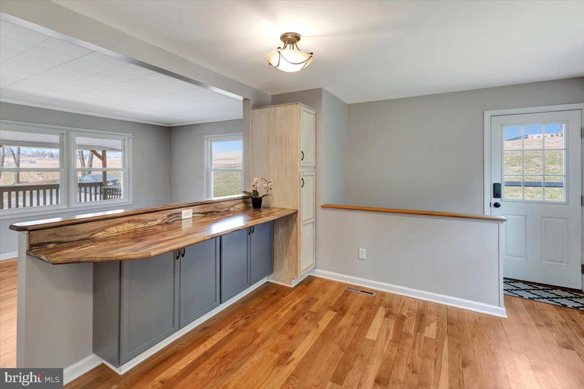 5705 Cabbage Spring Road Mount Airy, MD 21771 - Photo 10 of 37 Gallery Image 10