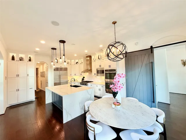 $4,900 | 5707 Avon Landing Lane, Sugar Land, TX 77479