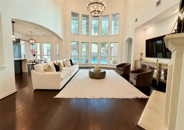 $4,900 | 5707 Avon Landing Lane, Sugar Land, TX 77479