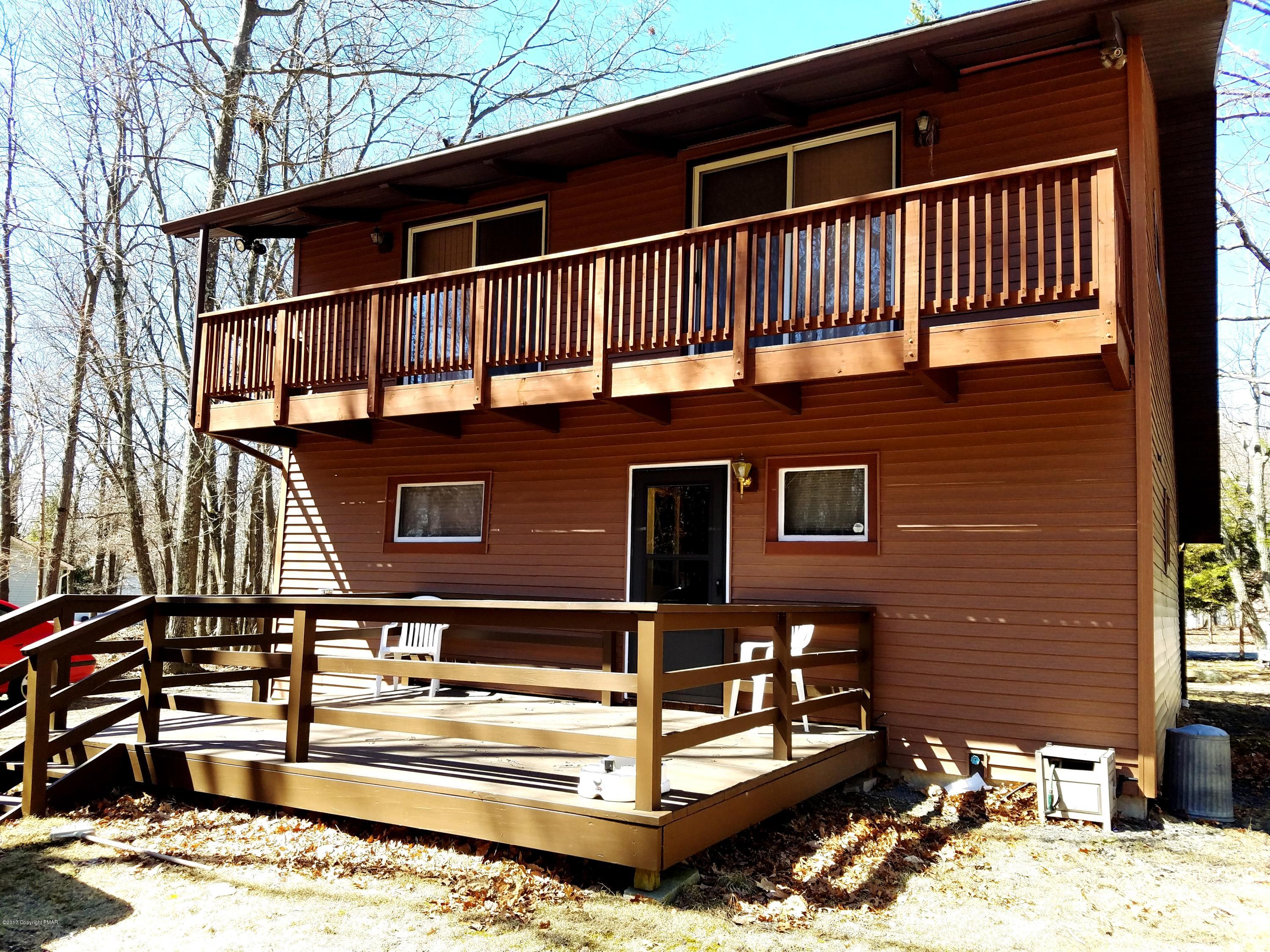 4525 Pine Ridge Drive West Bushkill, PA 18324 - Photo 23 of 29 Back of House