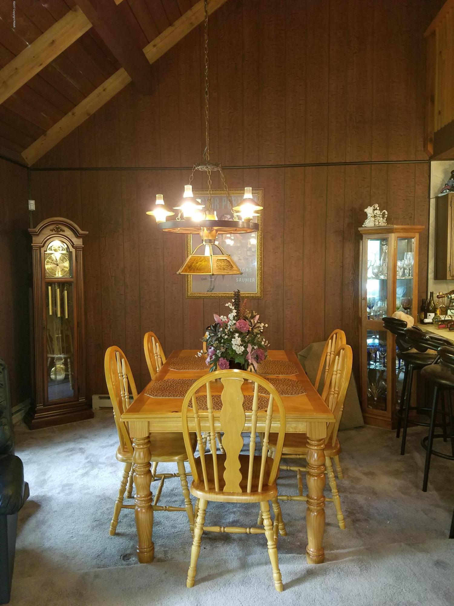 4525 Pine Ridge Drive West Bushkill, PA 18324 - Photo 9 of 29 20170620_150534