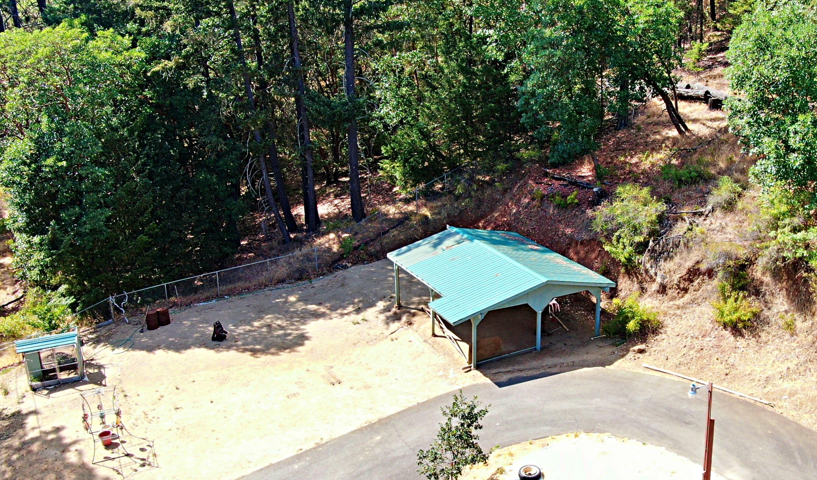 7732 North Applegate Road Grants Pass, OR 97527 - Photo 36 of 40 Covered area