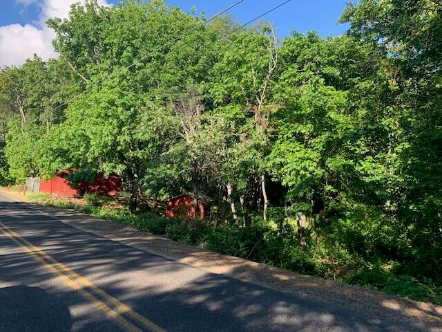 825 Neil Creek Road Ashland, OR 97520 - Photo 2 of 23 825 Neil Cr
