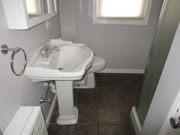 51 Edgemere Road Pawtucket, RI 02861 - Photo 10 of 14 Gallery Image 10