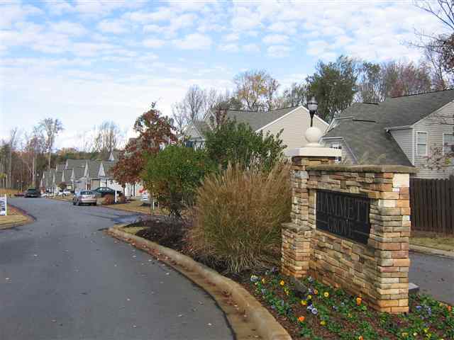 2 Knoll Ridge Drive Greer, SC 29650 - Photo 8 of 11 Gallery Image 8