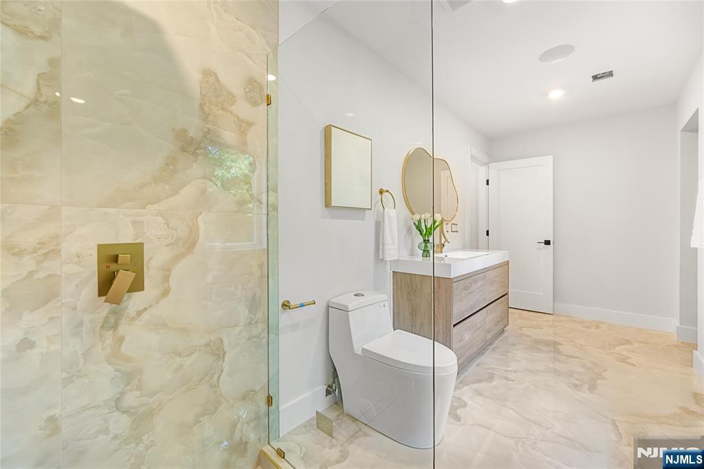 429 Riverside Avenue Rutherford, NJ 07070 - Photo 13 of 19