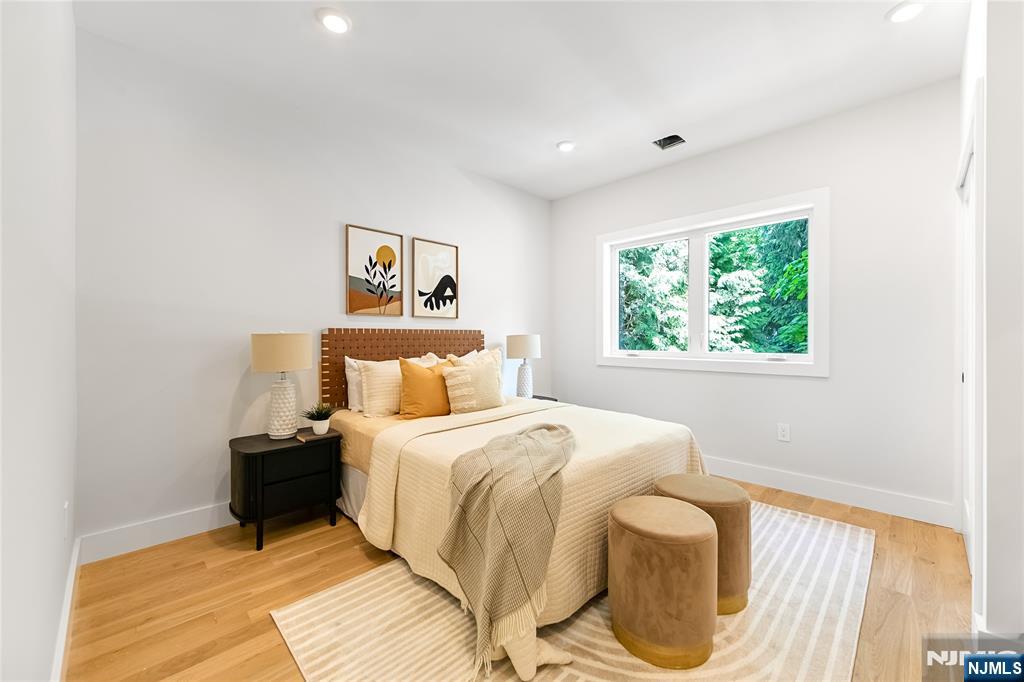 429 Riverside Avenue Rutherford, NJ 07070 - Photo 15 of 19