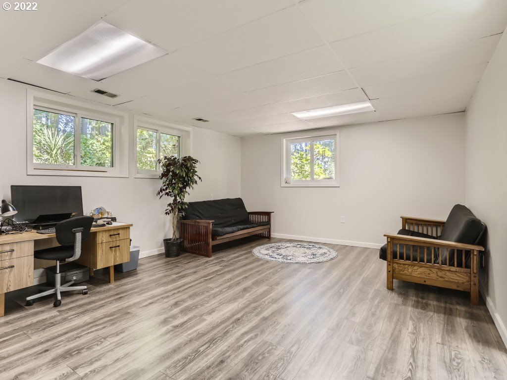 7085 Ridgegate Drive Gladstone, OR 97027 - Photo 23 of 25 Gallery Image 23