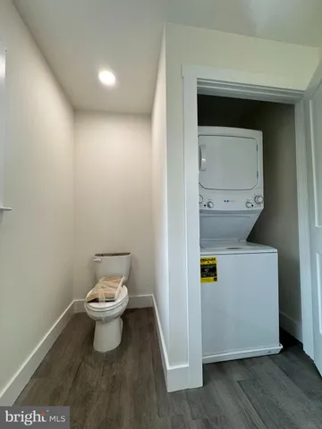 a view of bathroom with toilet