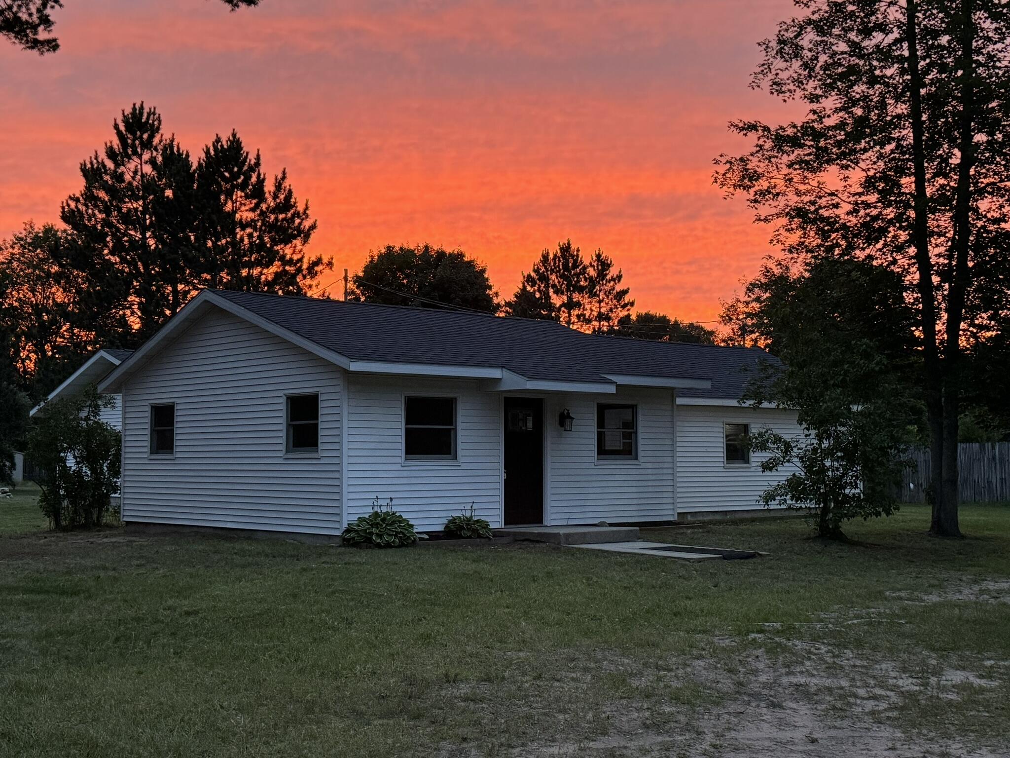 17310 Spring Street Wellston, MI 49689 - Photo 5 of 50 IMG_5462