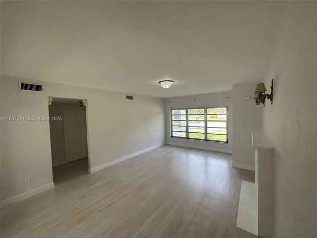 $4,295,000 | 3621 Ponce De Leon, Coral Gables, FL 33134