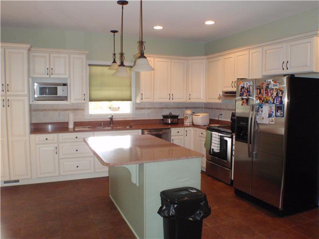 5782 Hall Road Plainfield, IN 46168 - Photo 4 of 15