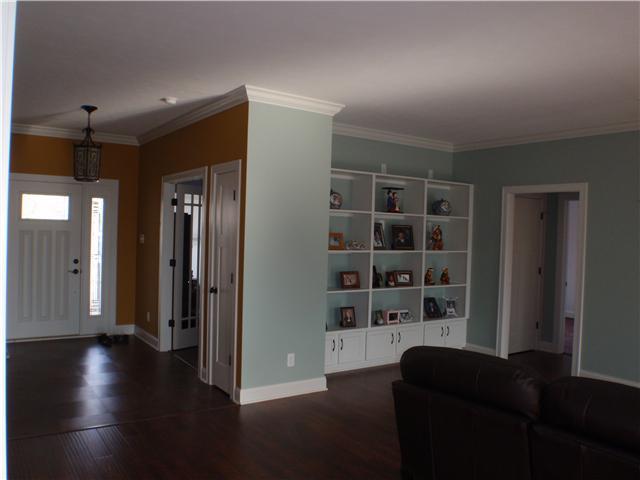 5782 Hall Road Plainfield, IN 46168 - Photo 8 of 15