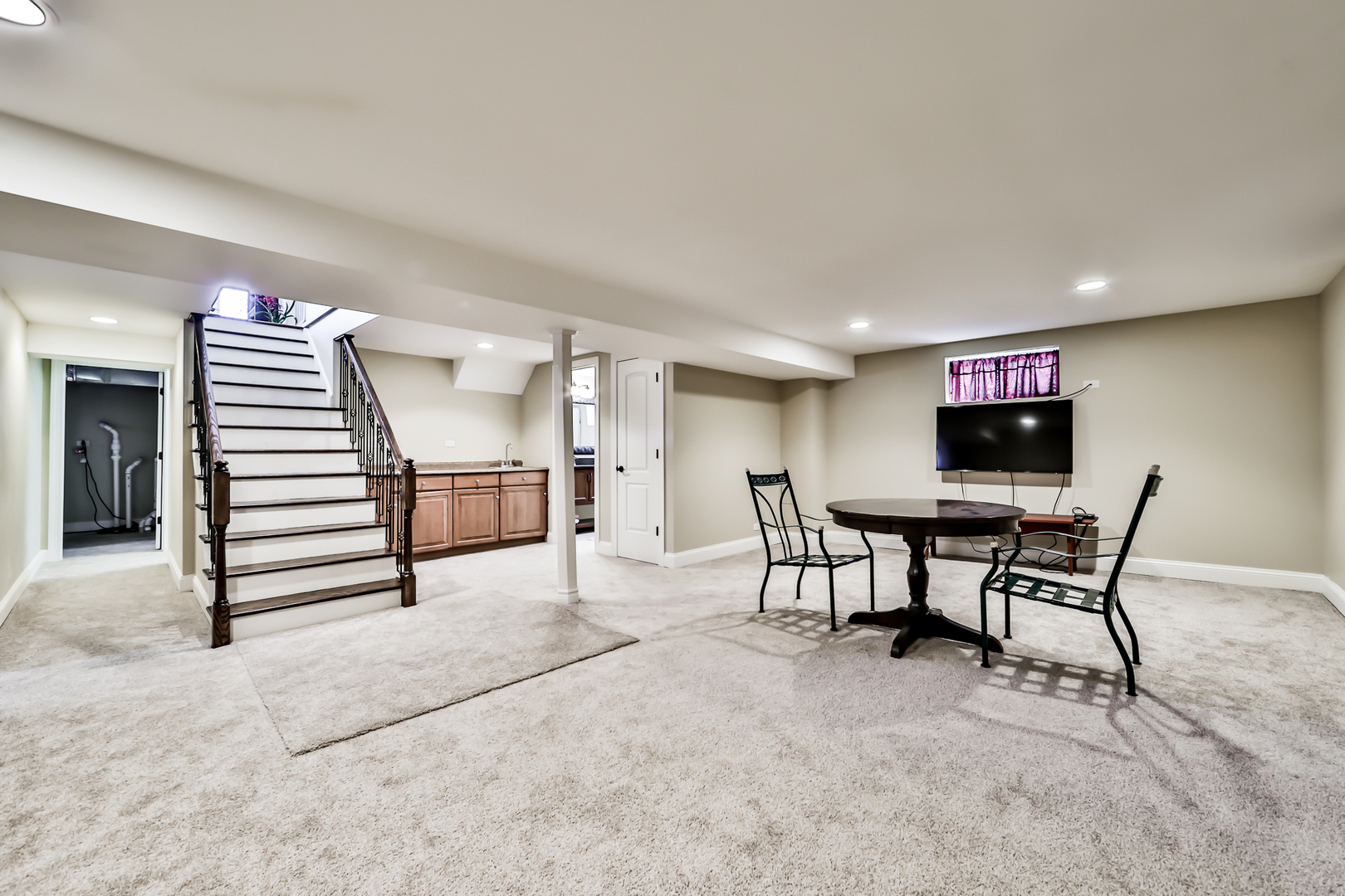 587 Selborne Road Riverside, IL 60546 - Photo 24 of 38