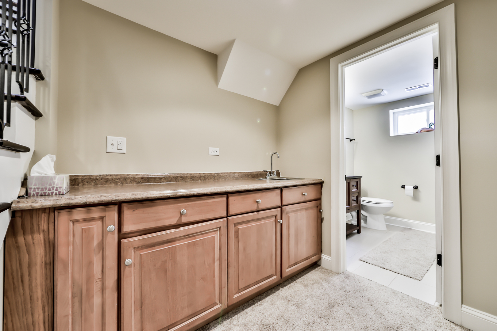 587 Selborne Road Riverside, IL 60546 - Photo 28 of 38
