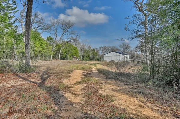 $600,000 | 25504 Squirrel Road, New Ulm, TX 78950