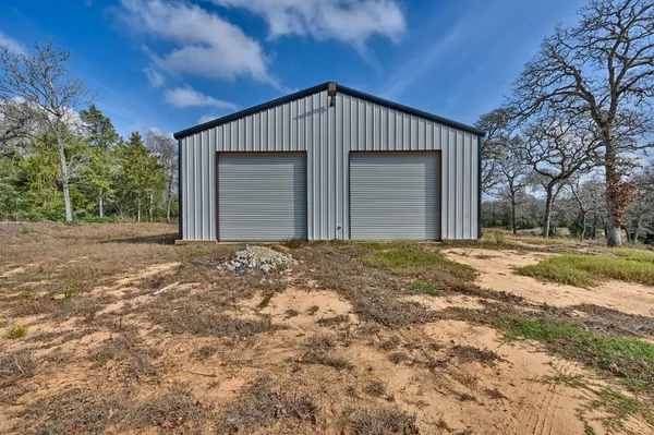 $600,000 | 25504 Squirrel Road, New Ulm, TX 78950