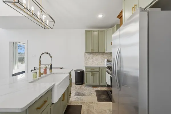 $600,000 | 25504 Squirrel Road, New Ulm, TX 78950