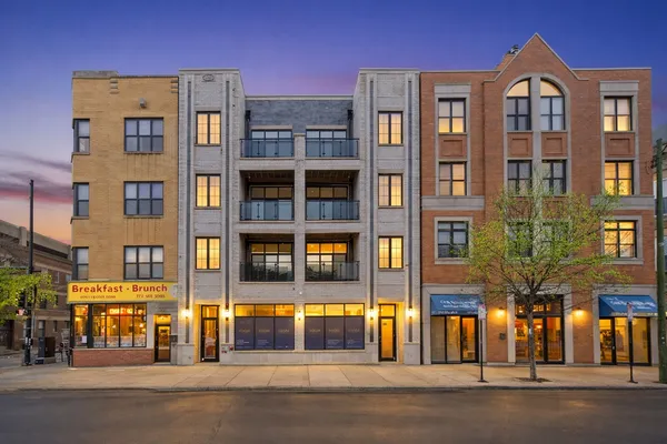 $499,999 | 1355 North Western Avenue, Unit 3A, Chicago, IL 60622