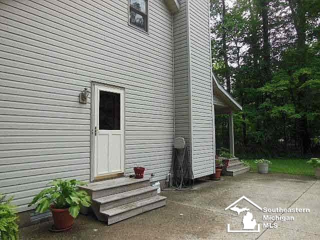 4300 West Erie Road Temperance, MI 48182 - Photo 8 of 25
