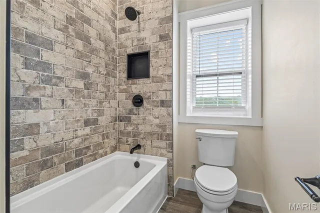 $425,000 | 422 North 2nd Street, De Soto, MO 63020