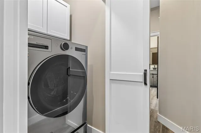 $425,000 | 422 North 2nd Street, De Soto, MO 63020