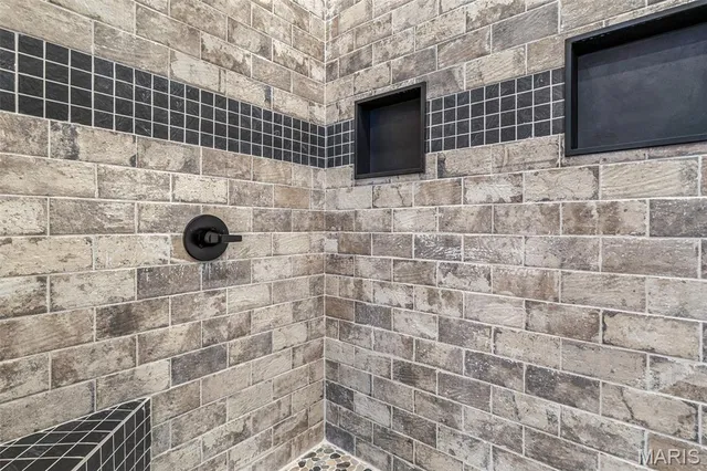 $425,000 | 422 North 2nd Street, De Soto, MO 63020