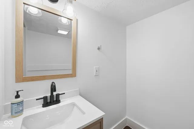 $220,000 | 945 North Bosart Avenue, Indianapolis, IN 46201