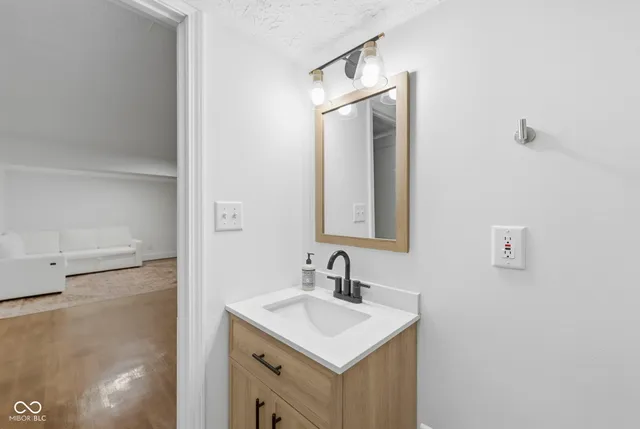 $220,000 | 945 North Bosart Avenue, Indianapolis, IN 46201