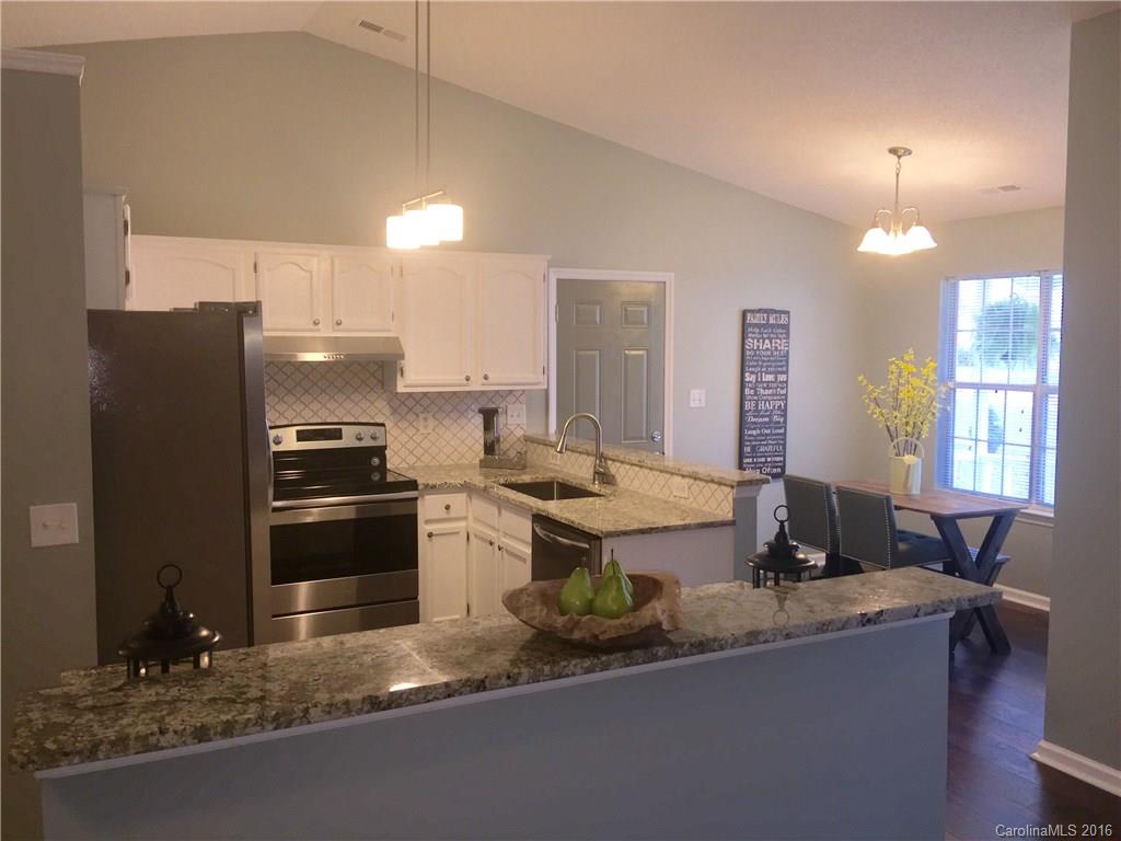 6019 Running Deer Road Charlotte, NC 28214 - Photo 5 of 21 Gallery Image 5