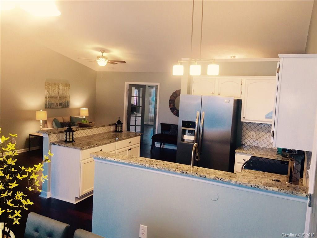 6019 Running Deer Road Charlotte, NC 28214 - Photo 8 of 21 Gallery Image 8
