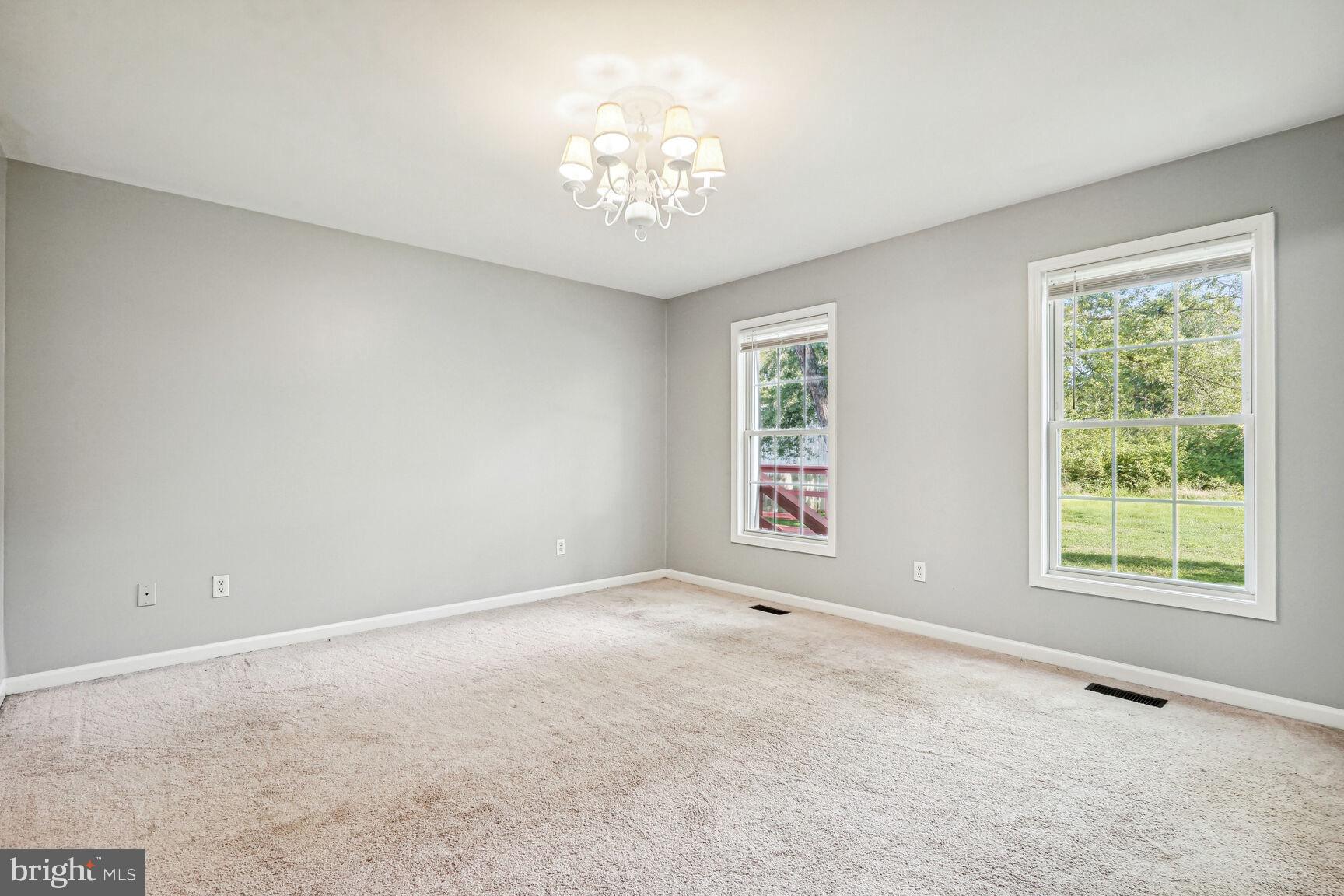 8012 Leland Road Manassas, VA 20111 - Photo 7 of 15 Gallery Image 7