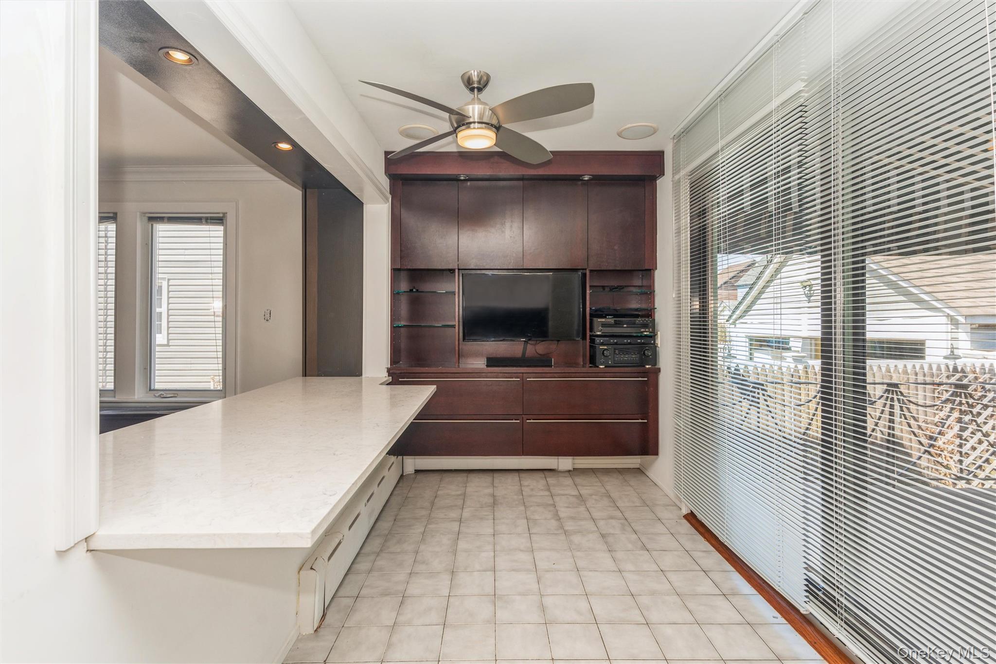 33 Carstairs Road Valley Stream, NY 11581 - Photo 7 of 31