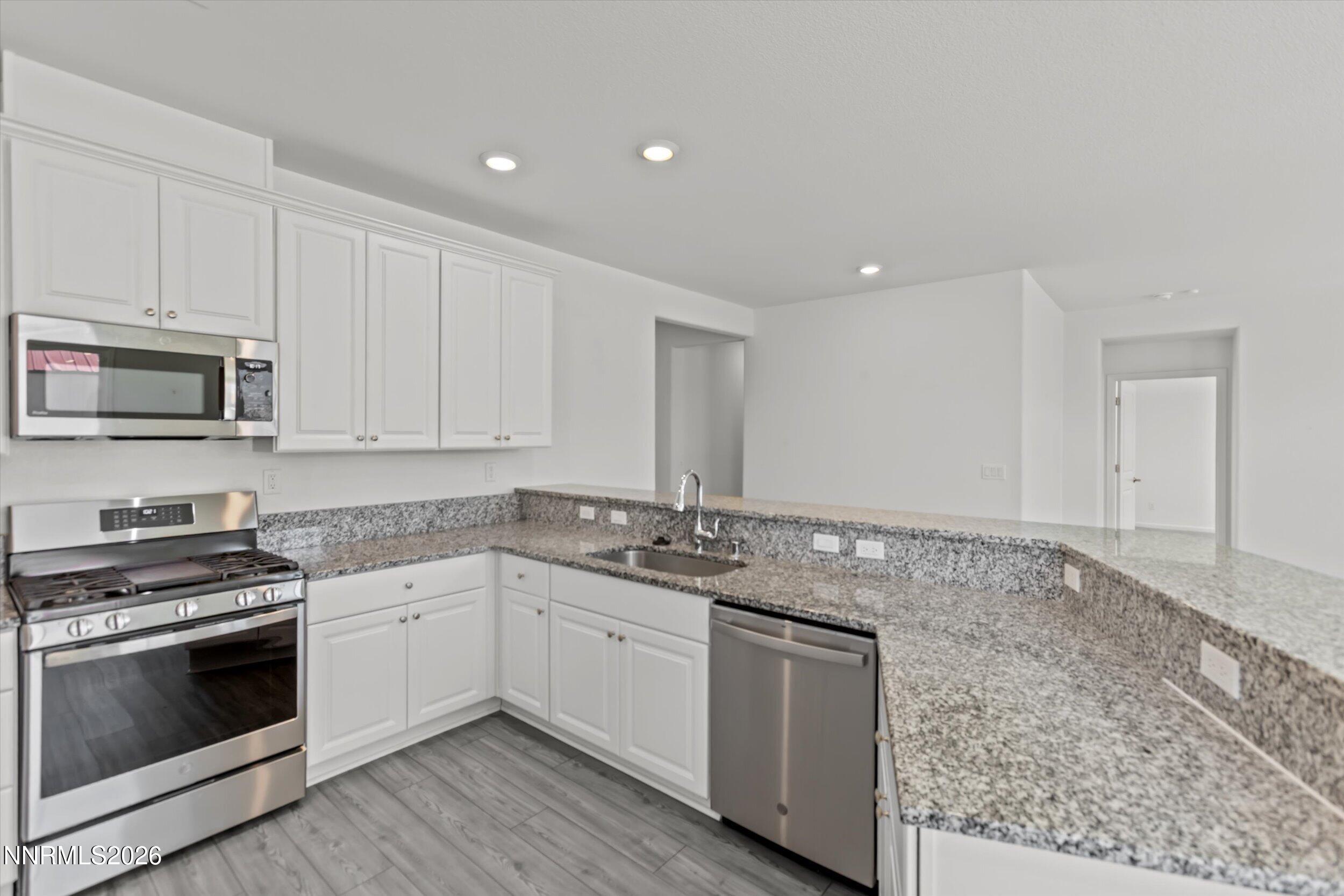 103 Rio Grande Way Dayton, NV 89403 - Photo 12 of 31 09-0Y7A9373