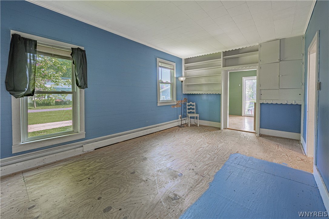 1721 Quaker Road Somerset, NY 14012 - Photo 10 of 46 Livingroom