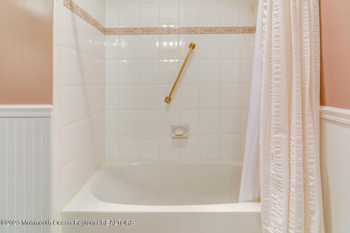 6 Silverside Road Lakewood, NJ 08701 - Photo 22 of 38 022 - Small