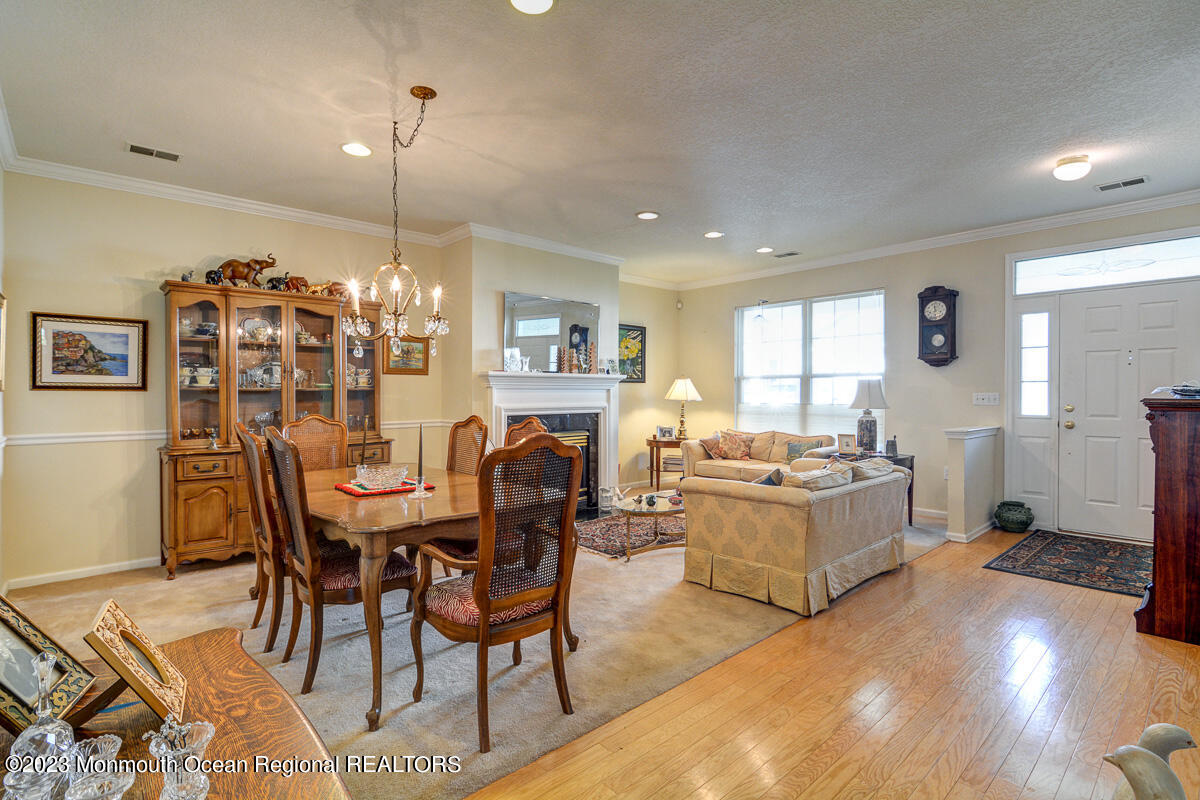 6 Silverside Road Lakewood, NJ 08701 - Photo 4 of 38 004 - Small