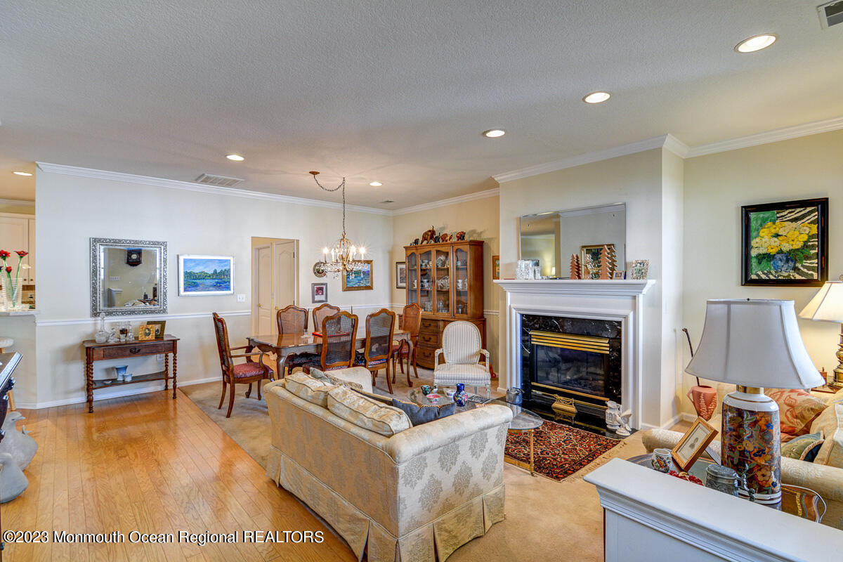 6 Silverside Road Lakewood, NJ 08701 - Photo 6 of 38 006 - Small
