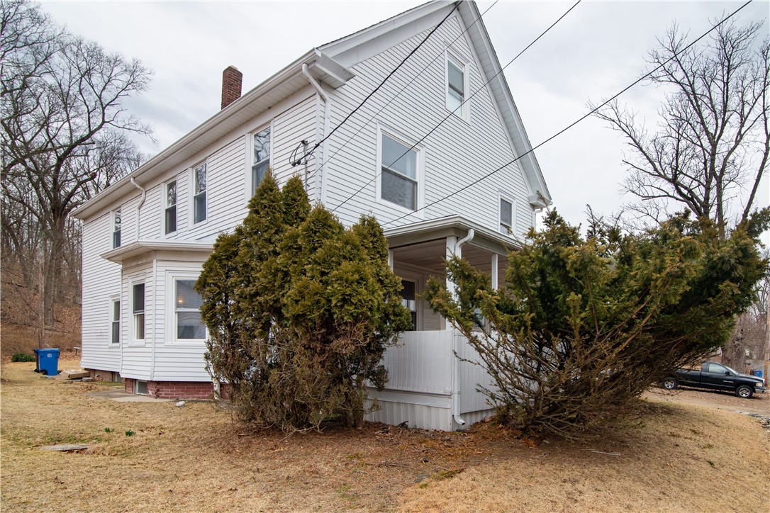 52 Scott Road Cumberland, RI 02864 - Photo 3 of 28