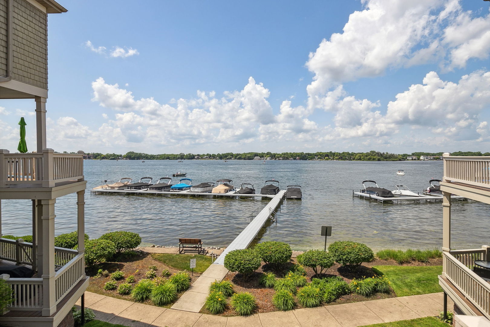 325 Sundown Court, Unit B Wauconda, IL 60084 - Photo 2 of 24